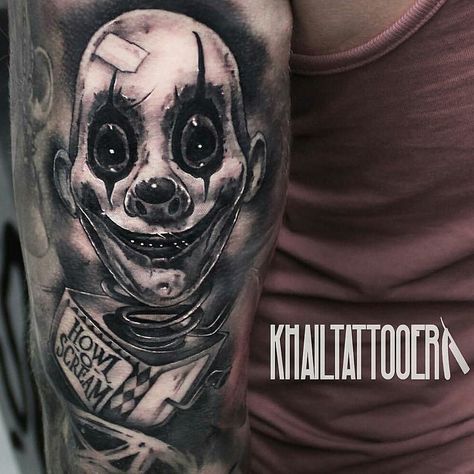 Howl of Scream by @khailtattooer at Sinister Ink Tattoo in Perth Australia. #khailtattooer #sinisterink #perth #australia #clown #howlofscream #jackinthebox #tattoo #tattoos #tattoosnob Jack In The Box Tattoo, Community Tattoo, Box Tattoo, Mangas Tattoo, International Tattoo, Butterfly Tattoos On Arm, Dna Tattoo, Skull Hand Tattoo, Skull Girl Tattoo