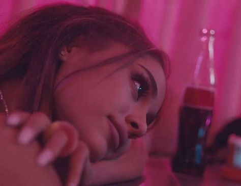 Ariana Grande Wallpapers, Granola Girl Aesthetic, Ariana Grande Dangerous Woman, Ariana Grande Outfits, Ariana Grande Cute, Ariana Grande Wallpaper, Ariana Grande Photos, Ariana Grande Pictures, Ariana G