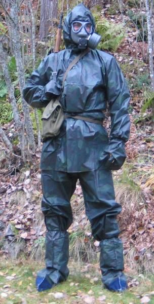 1980's Finnish NBC suit Finnish Soldier, Fallout Fan Art, Hazmat Suit, Work Gear, Military Photos, Alternate History, Post Apocalypse, Human Poses Reference, Human Poses