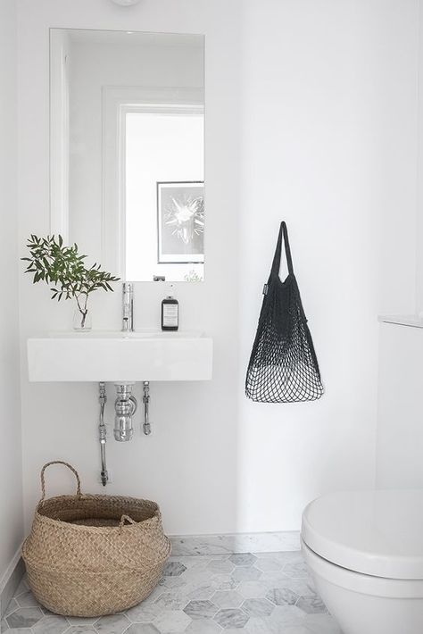 Baskets. #bathroom #bathroomideas #bathroomideasmaster #bathroomideassmall #bathroomideasandtips #bathroomideasonabudget Decorate Bathroom, Chalkboard Walls, Grey Marble Floor, Guest Toilet, Scandinavian Bathroom, Bad Inspiration, Decor Baie, Decoration Inspiration, Small Bathroom Decor