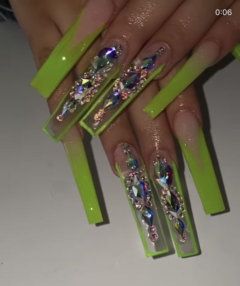 Green Acrylic Nails, Acrylic Toe Nails, Long Acrylic Nail Designs, Nails Design With Rhinestones, Colored Acrylic Nails, Cute Acrylic Nail Designs, Her Nails, Dope Nail Designs, Long Acrylic Nails Coffin