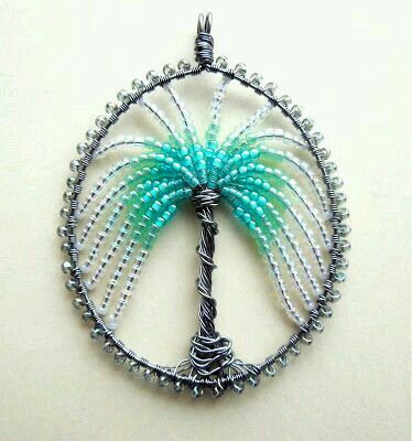 Beaded palm trees Wire Tree Sculpture, Tree Of Life Jewelry, Bijoux Fil Aluminium, Wire Jewelry Designs, Wire Tree, The Fountain, Wire Work Jewelry, Wire Pendant, Work Jewelry