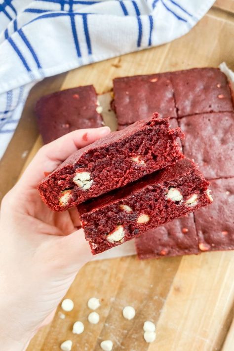 Red velvet brownies with white chocolate chips are the best baking recipes for Valentines Day, kids or a crowd! Made with cocoa powder and white chocolate chips, these homemade red velvet brownies are so moist and fudgy. Cool completely and cover with cream cheese frosting if desired. Brownies With White Chocolate Chips, Recipes For Valentines Day, Brownies With White Chocolate, Homemade Fudge Brownies, Best Baking Recipes, Red Velvet Cake Mix Cookies, Velvet Brownies, Cookie Bars Easy, Baking For Beginners