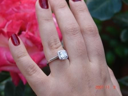 Image Princess Cut Halo Ring, Princess Cut Halo, Fine Ring, Princess Cut Rings, Wedding Anniversary Rings, Princess Cut Engagement Rings, Halo Setting, Plain Bands, Halo Diamond Ring