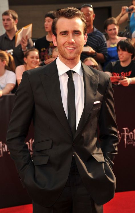 Neville Longbottom...cute :) Nevil Longbottom, Matt Lewis, Hp Movies, Deathly Hallows Part 2, Matthew Lewis, The Deathly Hallows, Neville Longbottom, Harry Potter Actors, Fan Picture