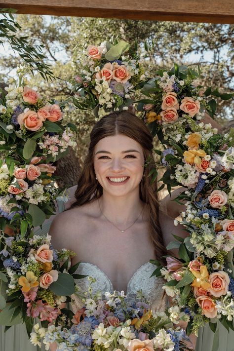 Bridesmaid bouquet framing the brides face Bridesmaid Bouquet Bride Photo, Flowers Around Brides Face Photo, Brides With Bouquets, Bridesmaid Bouquet Photos, Bridal Bouquet Photos, Flowers Around Brides Face, Bouquets Around Brides Face, Bride With Bouquet Photo Ideas, Wedding Brazil