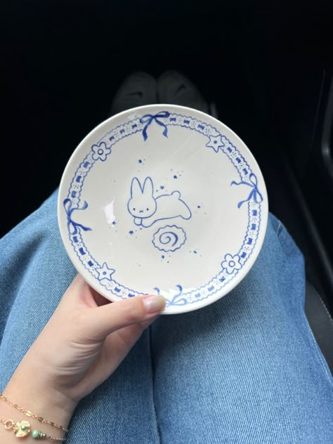 Cute Aesthetic Pottery, Sanrio Pottery Painting Ideas, Fine China Design, Slip Painting Pottery, Cute Pottery Plate, Cute Color Me Mine Ideas, Sanrio Pottery Painting, Miffy Pottery Painting, Aesthetic Ceramics Ideas