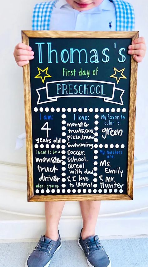 First Day School Sign, Chalkboard School Signs, Chalkboard Diy, First Day Of School Chalkboard, First Day Of School Pictures, First Day Of Preschool, First Day Of School Sign, Monster School, First Day School