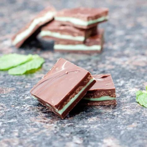 Homemade Andes Mints - Served From Scratch Copycat Andes Mints, Homemade Junior Mints, Andies Candies Cookies Andes Mints, Homemade Andes Mints, Andes Mint Recipes, Mint Chocolate Candy, Andes Mints, Easy Christmas Candy, Mint Desserts