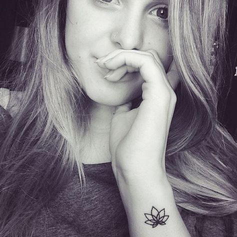 Tiny Lotus Tattoo, Wildflowers Tattoo, Small Lotus Tattoo, Tattoo Lotus, Art Nouveau Tattoo, Lotus Tattoo Design, Lotus Tattoo, Lotus Flowers, Flower Tattoo Designs