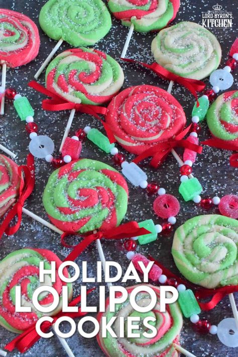 Lollipop Cookies, Cookie Platter, Food On Sticks, Cranberry Cookies, Roll Cookies, Holiday Cookie Recipes, Cookies Christmas, Reeses Peanut Butter Cups, Reeses Peanut Butter