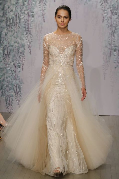 wedding dress trends 2016 Wedding Dress With Over Skirt, Bridal Plus Size, Wedding Gown Gallery, Monique Lhuillier Wedding, Monique Lhuillier Wedding Dress, Monique Lhuillier Bridal, Colored Wedding Dress, Elegant Winter Wedding, Over Skirt