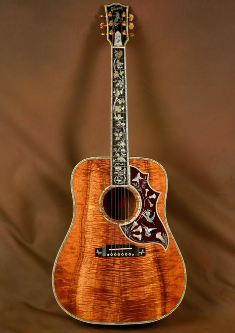 Acoustic Guitars Designs, Acoustic Guitar Pretty, Unique Acoustic Guitars, Gibson Hummingbird Guitar, Gibson Acoustic Guitars, Cool Acoustic Guitars, Custom Guitars Acoustic, Hummingbird Guitar, Guitar Brands