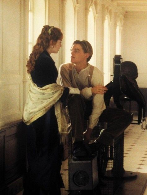 Titanic Behind The Scenes, Rose Dawson, Titanic Rose, Titanic Photos, Fictional Couples, Leo And Kate, Billy Zane, Jack Rose, Leonardo Dicaprio 90s