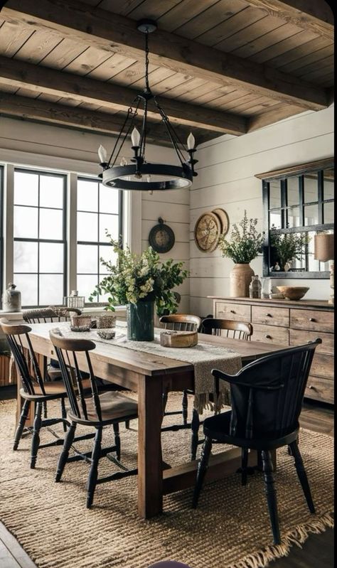 Cozy Aesthetic Dining Room, Elegant Rustic Dining Room, Chill Dining Room, Large Family Dining Room Ideas, Dining Room Design Cottage, Dining Room Modern Rustic, Dream Dining Room Aesthetic, Farmhouse Cottage Dining Room, English Farmhouse Dining Room