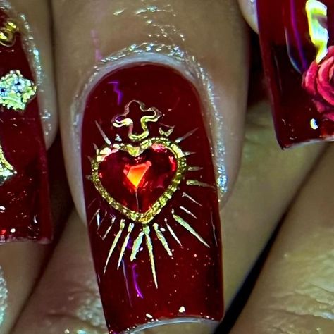 ⁺⋆𓆩CHERRY𓆪⋆⁺ on Instagram: "♱Sacred heart freestyle❤️‍🔥♱ @the_nail_lab_official med. tips Most charms from @sheinofficial" Sacred Heart Nail Design, Nails Sacred Heart, Sacred Heart Aesthetic, Sacred Heart Nail Art, Human Claws, Sacred Heart Nails, Edgy Nail Art, Vampire Nails, Sacred Heart Art