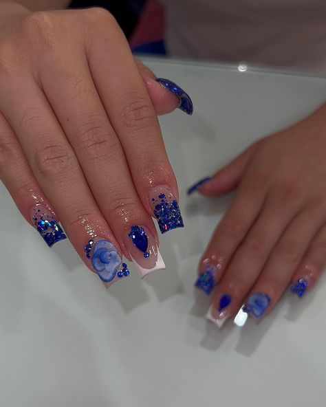 Short royal blue set🤩 • • @shopcheyennesnails DC: ZAIRA10 •cashmere cover acrylic •sapphire glitter acrylic •pure white gel… | Instagram Nails Royal Blue Short, Royal Blue And White Nails For Prom, Nails To Go With Royal Blue Prom Dress, Navy Blue Prom Nails Acrylic Short, Short Acrylic Nails Navy Blue, Royal Blue Prom Nails Acrylic Short, Nail Designs Blue Short, Royal Blue Quince Nails Short, Blue Prom Nails Short