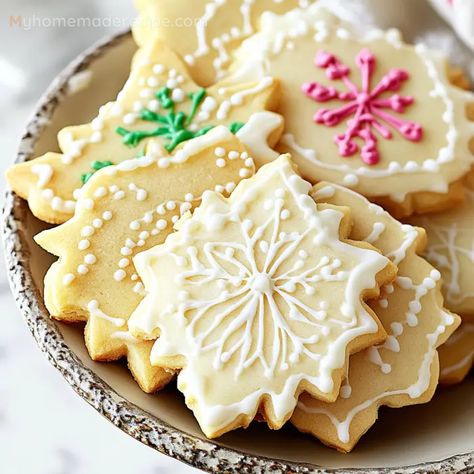 Cream Cheese Cutout Cookies Recipes, Cookies With Sour Cream In Them, Sour Cream Cut Out Cookies, Sour Cream Cookies Recipe, Sour Cream Cookies, Soft Sugar Cookie Recipe, Sour Cream Sugar Cookies, Christmas Brownies, Cookie Deserts