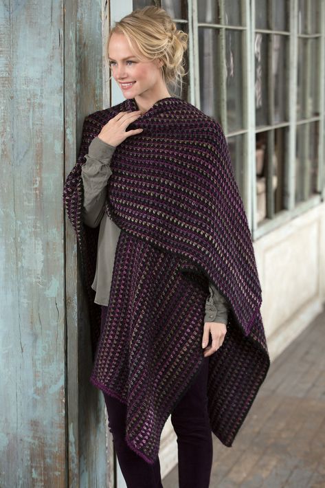 Crochet Ruana, Ruana Pattern, Poncho Au Crochet, Ruana Wrap, Crochet Wrap Pattern, Crochet Shawl Pattern Free, Pull Crochet, Easy Crochet Patterns Free, Crochet Shawls And Wraps