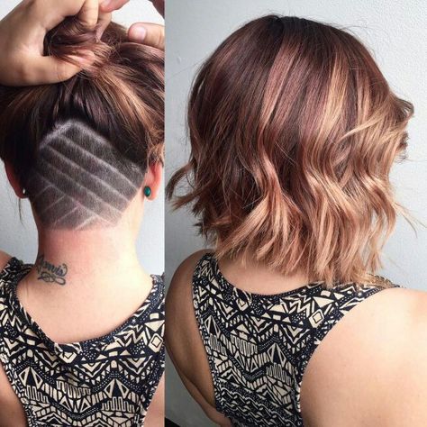 Yes, this triangle undercut lob! Short Angled Bobs, Undercut Bob, Angled Bob Hairstyles, Wavy Bob Hairstyles, Pastel Hair, Trending Hairstyles, Undercut Hairstyles, Short Bob Hairstyles, Undercut