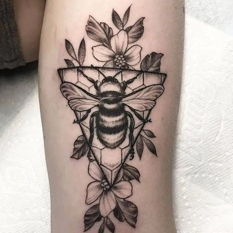 Small Bumble Bee Tattoo, Bumble Bee Tattoo Ideas, Bee Tattoo Ideas, Tattoo Ideas For Female, Bumble Bee Tattoo, Dandelion Seed, Bee Tattoo, Collar Bone Tattoo, Living Art