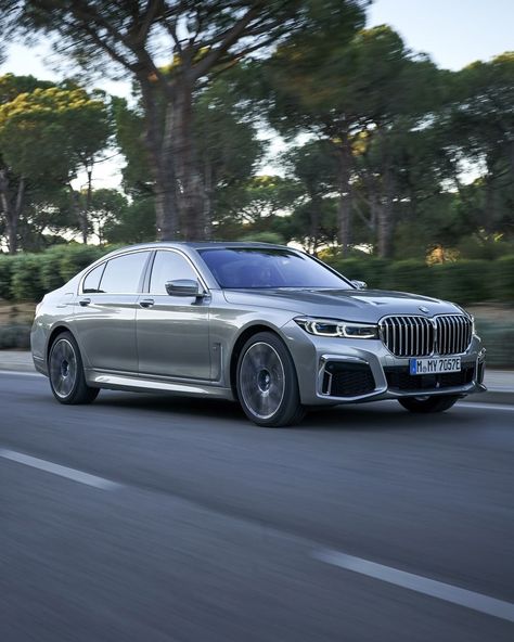 Bmw Sedan, Bmw 7 Series, Bmw Series, 100 Km, Bmw 7, New Bmw, Luxury Sedan, Expensive Cars, Bmw Cars