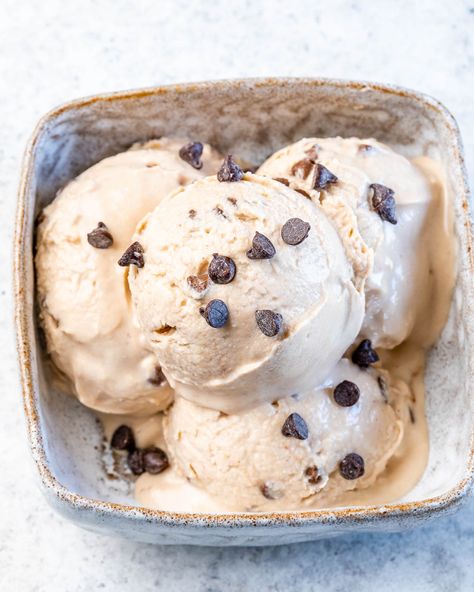 [VIDEO] Chocolate Chip PB Cottage Cheese Ice Cream Vegan Cookie Dough Ice Cream, Cottage Cheese Ice Cream, Cheese Ice Cream, Vegan Cookie Dough, Dairy Free Chocolate Chips, Cookie Dough Ice Cream, Protein Treats, Chocolate Chip Ice Cream, Clean Food Crush