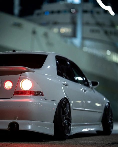 Is200 Wallpaper, Toyota Altezza Modified, Altezza Wallpaper, Altezza Toyota, Jdm Aesthetic, Cars Decorations, Toyota Altezza, Lexus Is200, Cars Modified