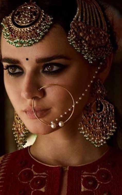 Sabyasachi Makeup Look, Eugeniya Belousova, Eugenia Belousova, Sabyasachi Campaign, Sabyasachi Campaign Shoot, Editorial Indian Bridal Shoot, Indian Face Jewelry Wedding Bride, Bridal Nose Ring, Indian Wedding Bride