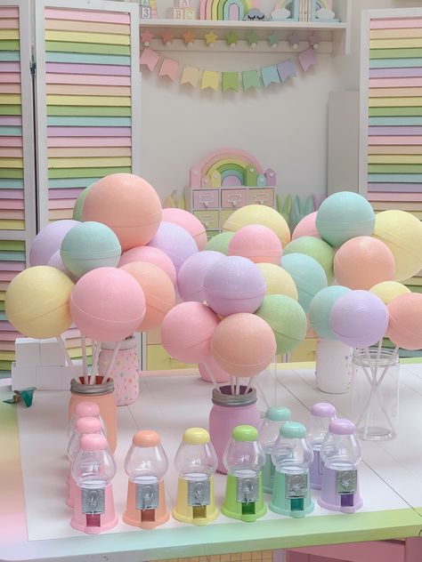 Candies Birthday Theme, Candy Theme Decor, Candy Store Decoration Ideas, Candy Theme Birthday Party Decorations Diy, Candyland Pastel Theme Party, Candy Shop Decorations, Candy Land Baby Shower Theme, Candy Land Theme Decorations, Candy Party Ideas