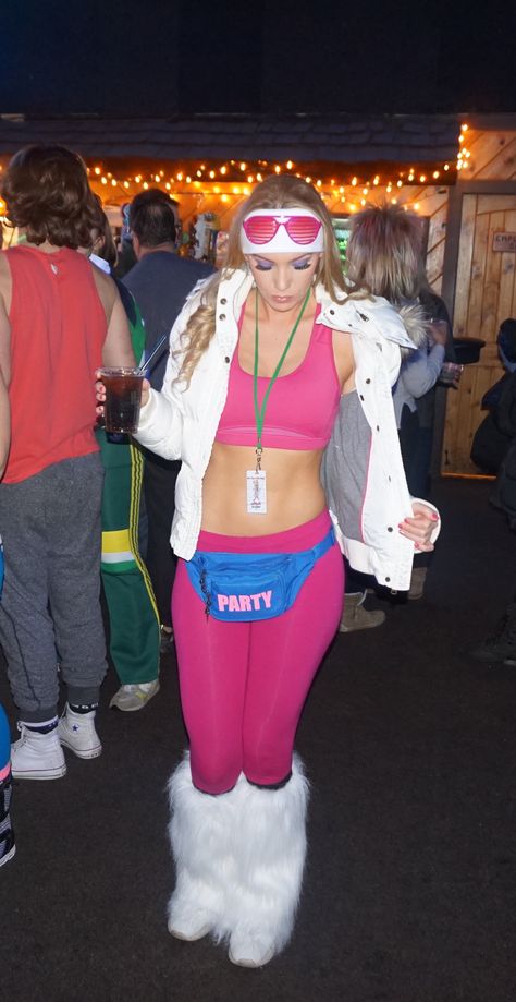 80's ski party #hotdogskibunny Ski Mixer Theme, Snow Themed Party Outfit College, 80s Ski Costume, Ski Costume Party, 80 Ski Outfit, 80s Snow Outfit, 80s Ski Party Outfit, Apres Ski 80s, Ski Lodge Frat Party Outfit