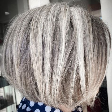 Transitioning to Gray Bob with Highlights White Hair With Lowlights, Greyish Blonde Hair, Blonde Hair With Grey Highlights, Natural White Hair, Gray Bob, Natural Brunette, Grey Bob Hairstyles, Grey Hair Care, Bob With Highlights