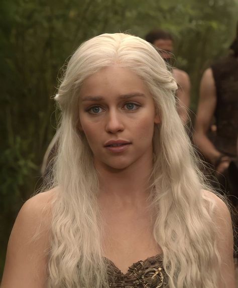 Danarys Targaryen, Game Of Thrones Khaleesi, Daenerys Targaryen Icons, Game Of Throne Daenerys, Targaryen Aesthetic, Alt Girls, Gra O Tron, Mother Of Dragons, Emilia Clarke