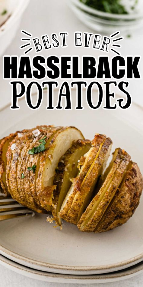 Potatoes In The Oven, Baking Potatoes, Baked Potato Slices, Potatoes In Oven, Hasselback Potatoes, Baked Potatoes, Main Course Recipes, Sliced Potatoes, Salad Side Dishes