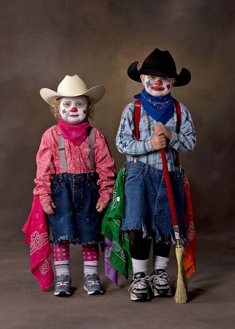 Rodeo Clowns!  My favorite costume, ever! Rodeo Clown Costume, Clown Costume Diy, Halloween Costumes Cute, Cowgirl Halloween Costumes, Clown Costume Women, Rodeo Clown, Cowgirl Halloween Costume, Clown Costumes, Clown Halloween Costumes