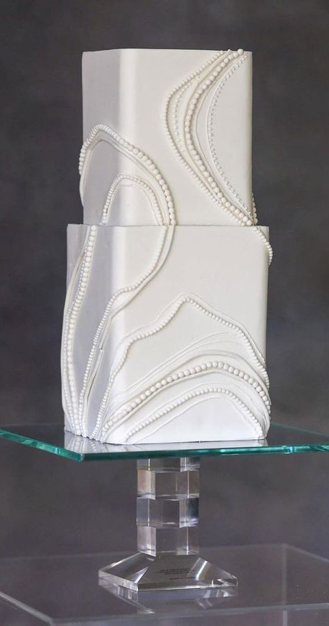 Cake Trends 2023, Minimalist White Wedding, Wedding Cake Trends, Fancy Wedding Cakes, Wedding Cake Pearls, Pearl Cake, Couture Cakes, Modern Cakes, Dream Wedding Cake