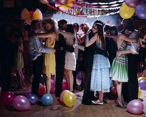 Vintage Prom Aesthetic, 80s Prom Aesthetic, 70s Prom, 90s Prom, The Carrie Diaries, High School Dance, High School Prom, 80s Prom, 70s Party