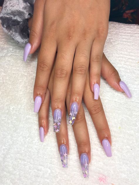 Nails Purple Dark, Light Purple Acrylic Nails, Acrylic Nails With Flowers, Acrylic Nails Purple, Nails Lilac, Nails With Flowers, Clear Butterfly, Quince Nails, Quinceanera Nails