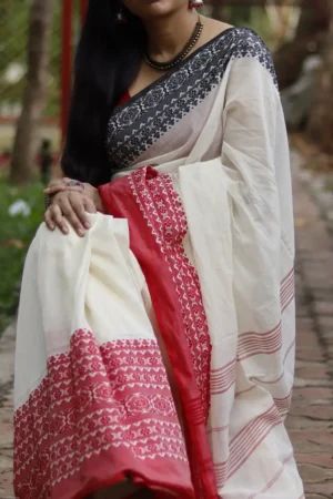 Black Cotton Saree, Handloom Cotton Saree, Cotton Sarees Handloom, Khadi Saree, Cotton Saree Designs, Simple Sarees, Saree Handloom, Jamdani Saree, Saree Blouse Designs Latest