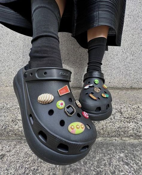 Crocs Photoshoot, Crocs Fits, Korean Sandals, Crocs Outfit, Heels And Socks, Platform Crocs, Crocs Fashion, Aesthetic Shoes, Streetwear Fashion Women