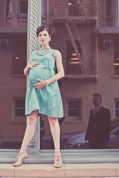 Vintage Maternity Photos, Vintage Maternity Clothes, Maternity Photo Ideas, Vintage Maternity, 1960 Fashion, Decorative Wall Art, Fun Family Activities, Maternity Shoot, Baby Mama