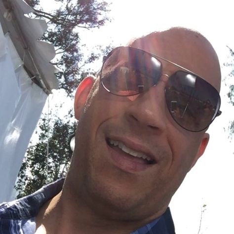 Vin Diesel Selfie 2023, Vin Diesel Selfie, Vin Diesel Wife, Vin Diesel Shirtless, Mark Sinclair, Lace Styles For Wedding, Jordan Knight, Happy Pictures, Instagram Family