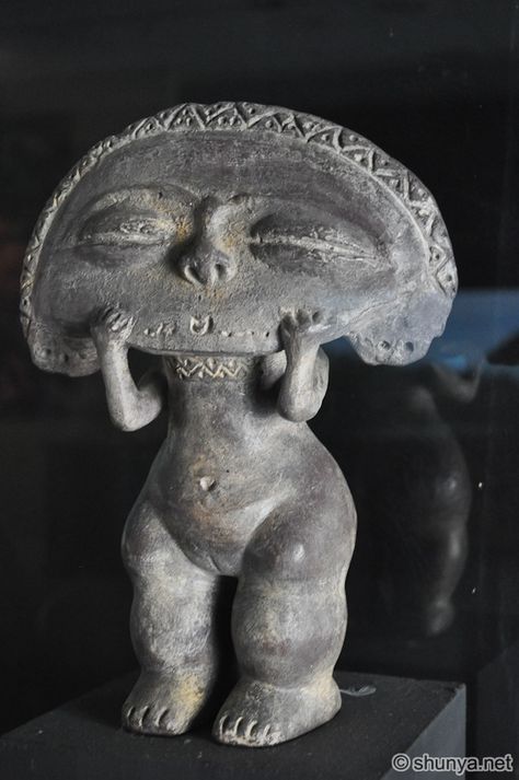 Taino Moon Goddess, Taino Culture, Taino Art, World Mythology, Puerto Rican Culture, Ethnographic Art, Moon Goddess, Puerto Rican, Puerto Rico