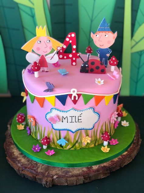 Daisy Duck Cake, Ben And Holly Party Ideas, Ben And Holly Cake, Monster Birthday Cakes, Flamingo Birthday Cake, Fairy Birthday Cake, Dinosaur Birthday Theme, Ben And Holly, 9th Birthday Parties