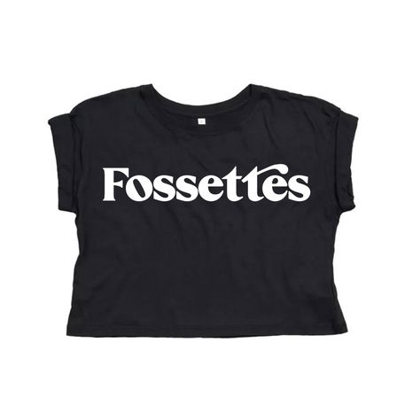 Ce crop-top noir à manches amples est orné du logo de Fossettes Paris. À associer avec votre sourire, un jean flair ou encore une salopette, ce t-shirt saura vous faire pétiller. Disponible également en blanc Crop Top Noir, Top Noir, Tee Shirt, Crop Top, Tee Shirts, Crop Tops, Paris, T Shirt