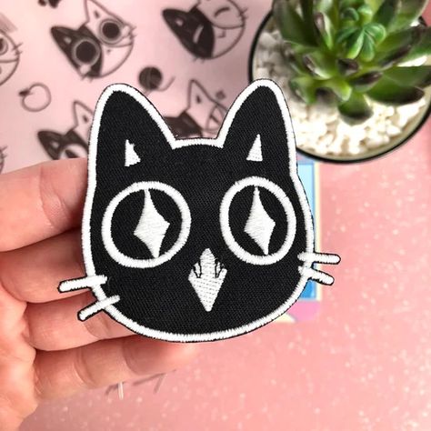 GLOW IN THE DARK EXCITED CAT EMBROIDERED IRON ON PATCH – Peachie Patches Glow In The Dark Clothes, Aesthetic Patches, Patches Cat, Excited Cat, Clothes Patches, Thread Crafts, Patches For Clothes, Cat Patch, Dark White