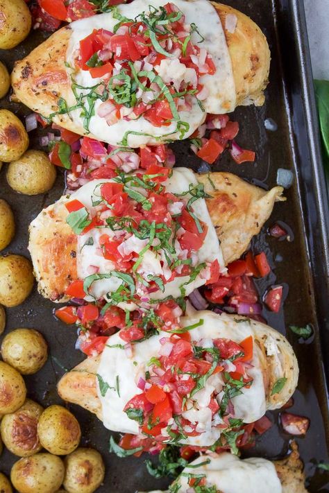 Sheet Pan Bruschetta Chicken - Stephanie Kay Nutrition Bruschetta Chicken And Potatoes, Healthy Bruschetta, Kay Nutrition, Easy Suppers, Easy Bruschetta, Chicken With Italian Seasoning, Wedding Diet, Sheet Pans, Sheet Pan Dinners Recipes