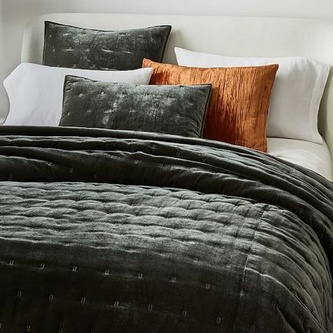 Lush Velvet Tack Stitch Quilt & Shams Velvet Duvet, Bed Design Modern, Velvet Bed, Bad Inspiration, Quilted Sham, Bad Design, King Quilt, Modern Bed, Master Suite