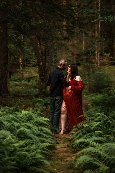 Wilderness Maternity Shoot, Goth Maternity Shoot Couple, Woodland Maternity Photos, Emo Maternity Shoot, Redwood Maternity Photos, Dramatic Maternity Shoot, Enchanted Forest Maternity Shoot, Forrest Maternity Shoot, Maternity Photography Woods