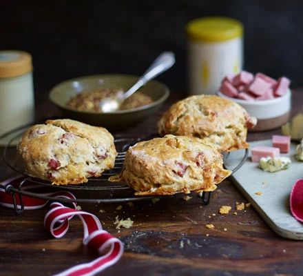 Boxing day scones Boxing Day Food, Cheesy Scones, Christmas Leftovers, Best Afternoon Tea, Rhubarb And Custard, Bbc Good Food, Savoury Baking, Xmas Food, Bbc Good Food Recipes